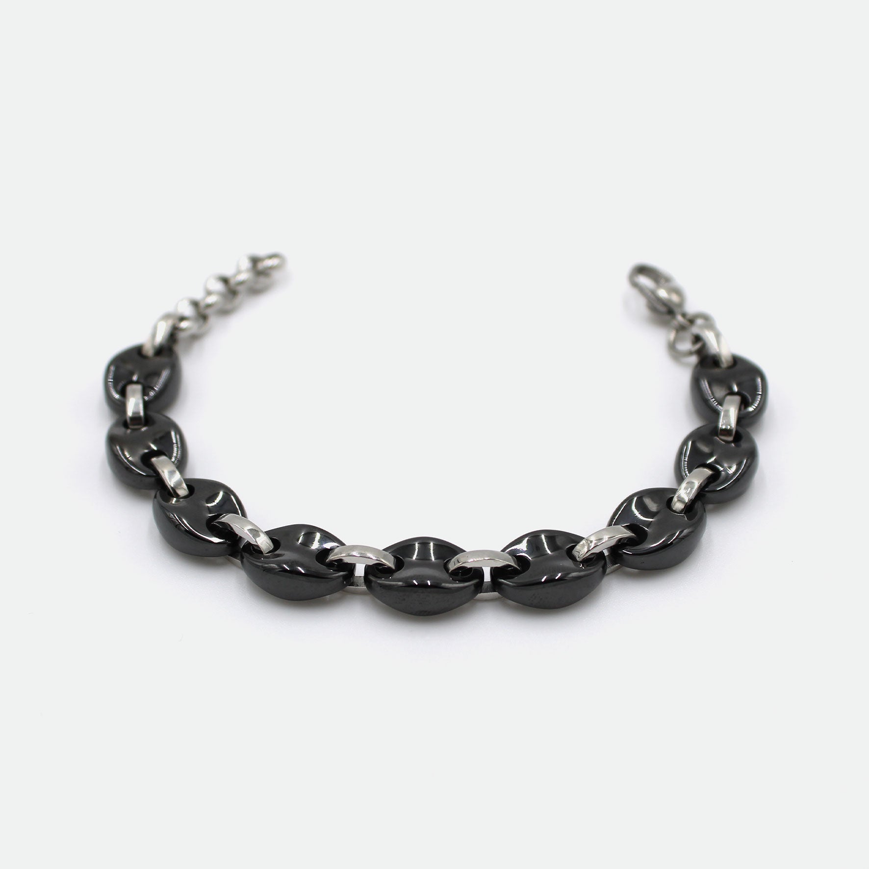 Edelstahl Armband fuer Herren jetzt kaufen in unserem Onlineshop oder vor Ort in unserer Filiale in Basel